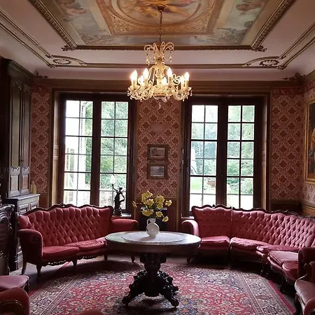 Chateau De Montaubois Signy-lʼAbbaye